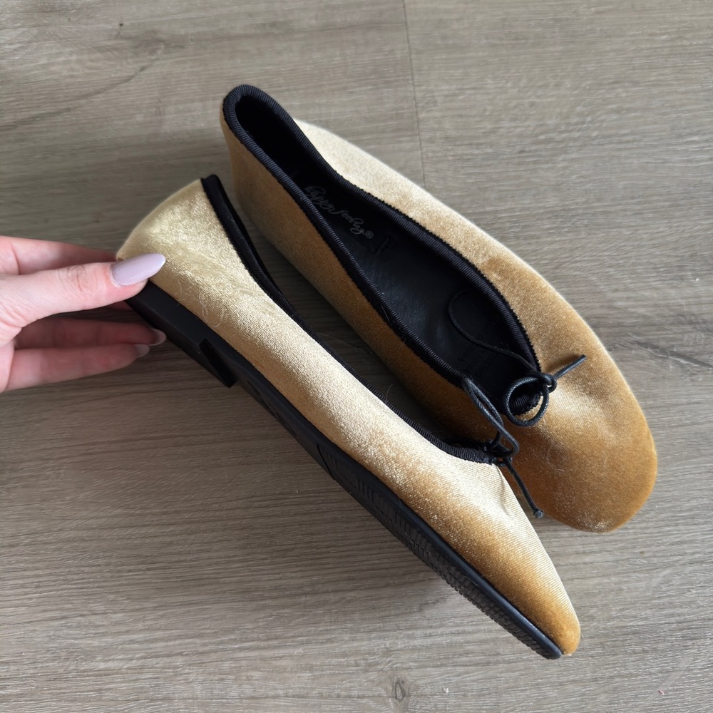 Elegant Ginger Yellow Velvet Ballet Flats
